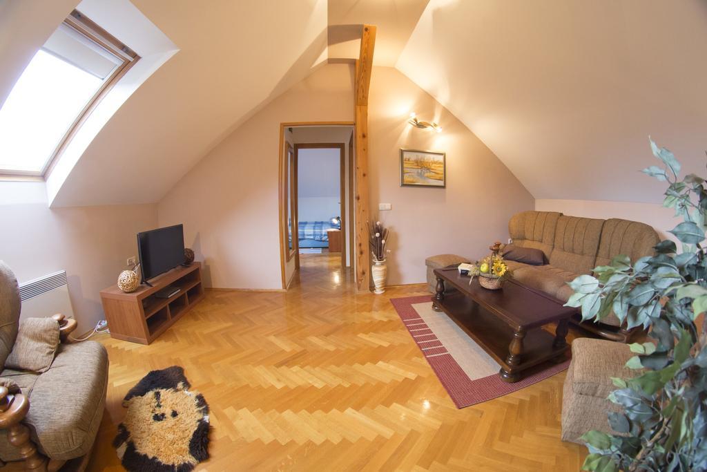 אוטוצאץ Apartment Oreskovic מראה חיצוני תמונה
